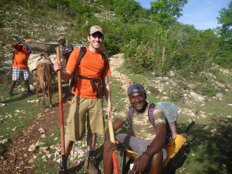 ClemsonCECAS's tweet photo. Aaron Gordon did some great work in Haiti with @CU_CEDC. Here’s the story: https://t.co/jWDROfmSKp #TopStudents2017 #Clemson https://t.co/NgnYdHtkK6