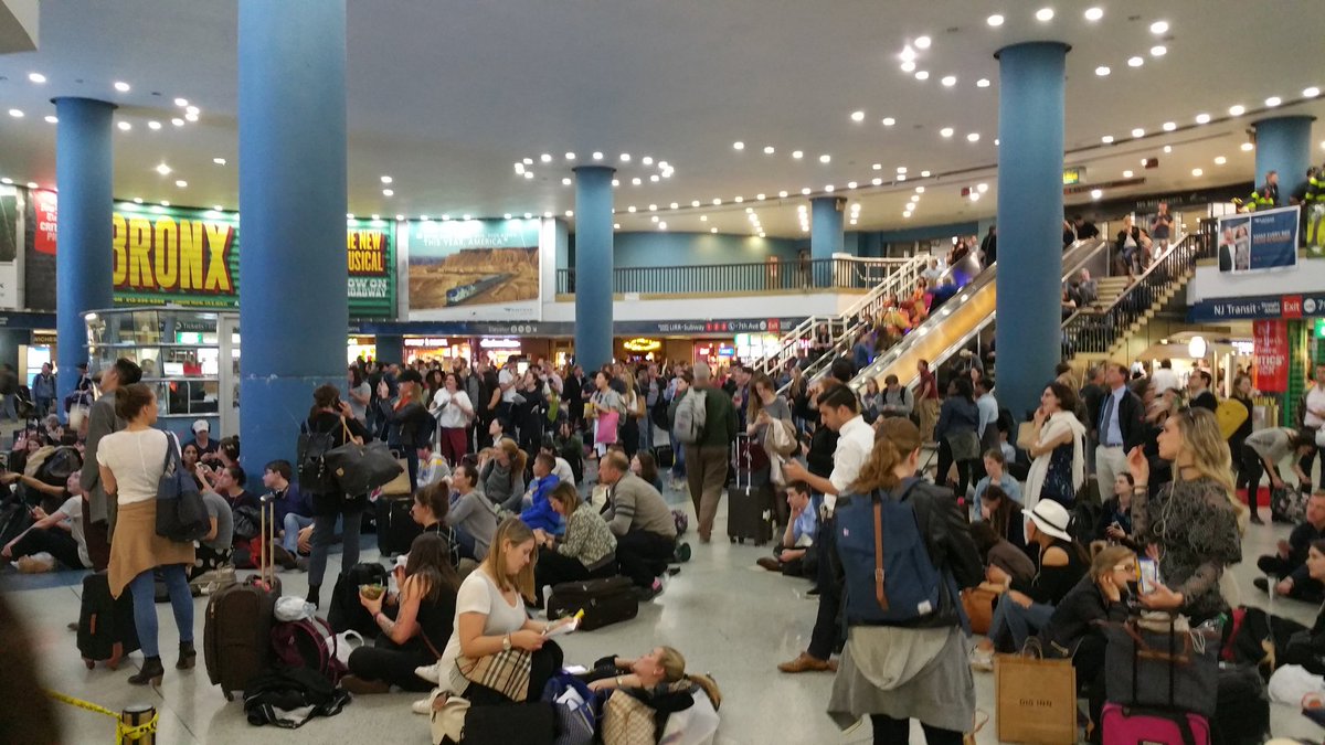 mainsourceent's tweet photo. This was Penn before the man was tased #disabledtrain Time to fix this @FuckNjTransit @NJTRANSIT @Amtrak https://t.co/8l8TIH8oaS