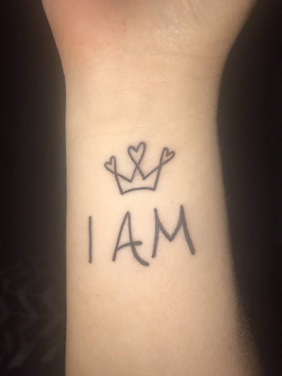 itslauraaaaaa's tweet photo. Thank you @iamjojo for inspiring my latest tattoo. I AM worthy of love. I AM powerful. I AM strong. https://t.co/bFntFdJvaD