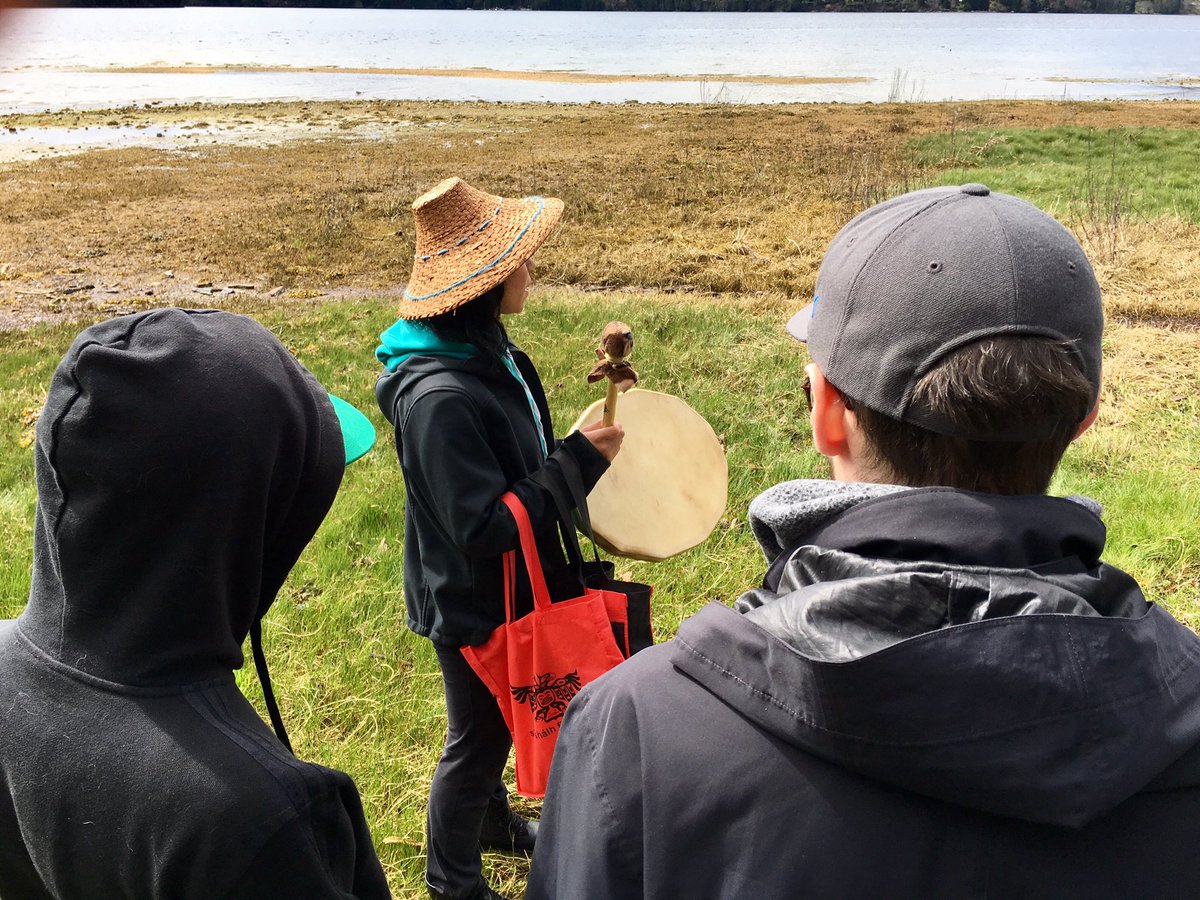 TalaysayTours's tweet photo. #TalkingTrees &amp; #SpokenTreasures #WalkingTours are happening at #StanleyPark this #EasterWeekend.  Check it out: https://t.co/7KH7HkgwvP https://t.co/5JVy1bEJhK