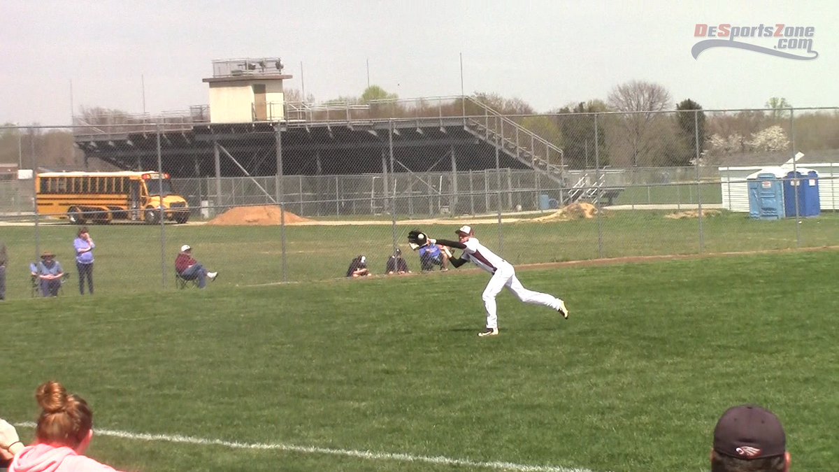SeanGreeneWDEL's tweet image. VIDEO HIGHLIGHTS - Baseball - Caravel (@CaravelBaseball) 10, Hodgson 2. delawaresportszone.com/video-jones-dr… #DelHS