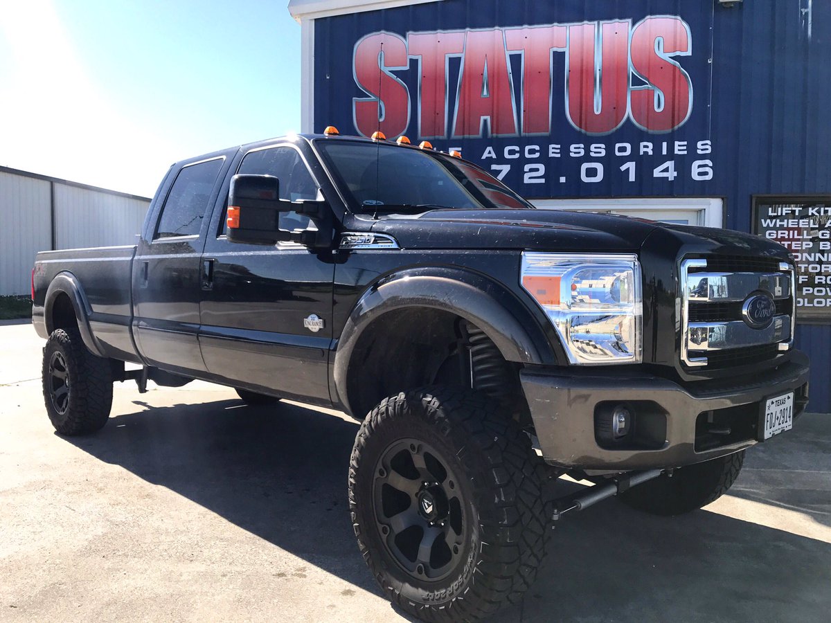 We installed a RC 6" 4 Link Lift with 20x10 Fuel Beast and 37s! <a href="/roughcountry/">Rough Country</a> <a href="/FuelOffroad/">Fuel Offroad</a> <a href="/NittoTire/">NITTO TIRE USA</a> #statuscustomshop #updateyourstatus