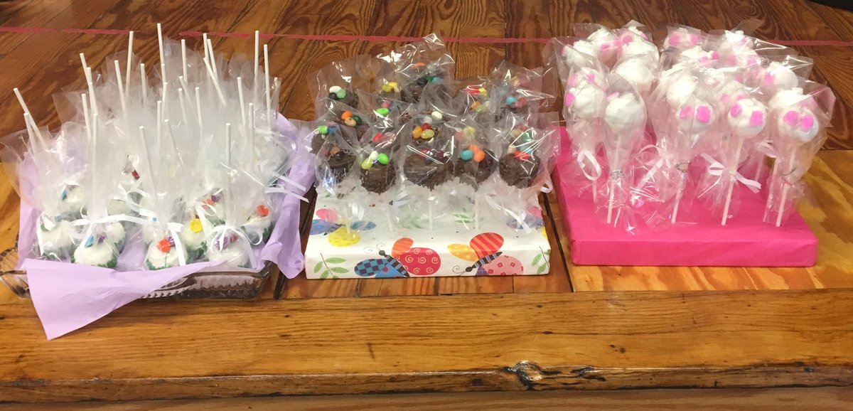 ECpeerlearning's tweet photo. Thank you so much to Sabrina for these wonderful Cake Pops for our Edwins ASPIRE students!!! https://t.co/BjEZuJ80Hh