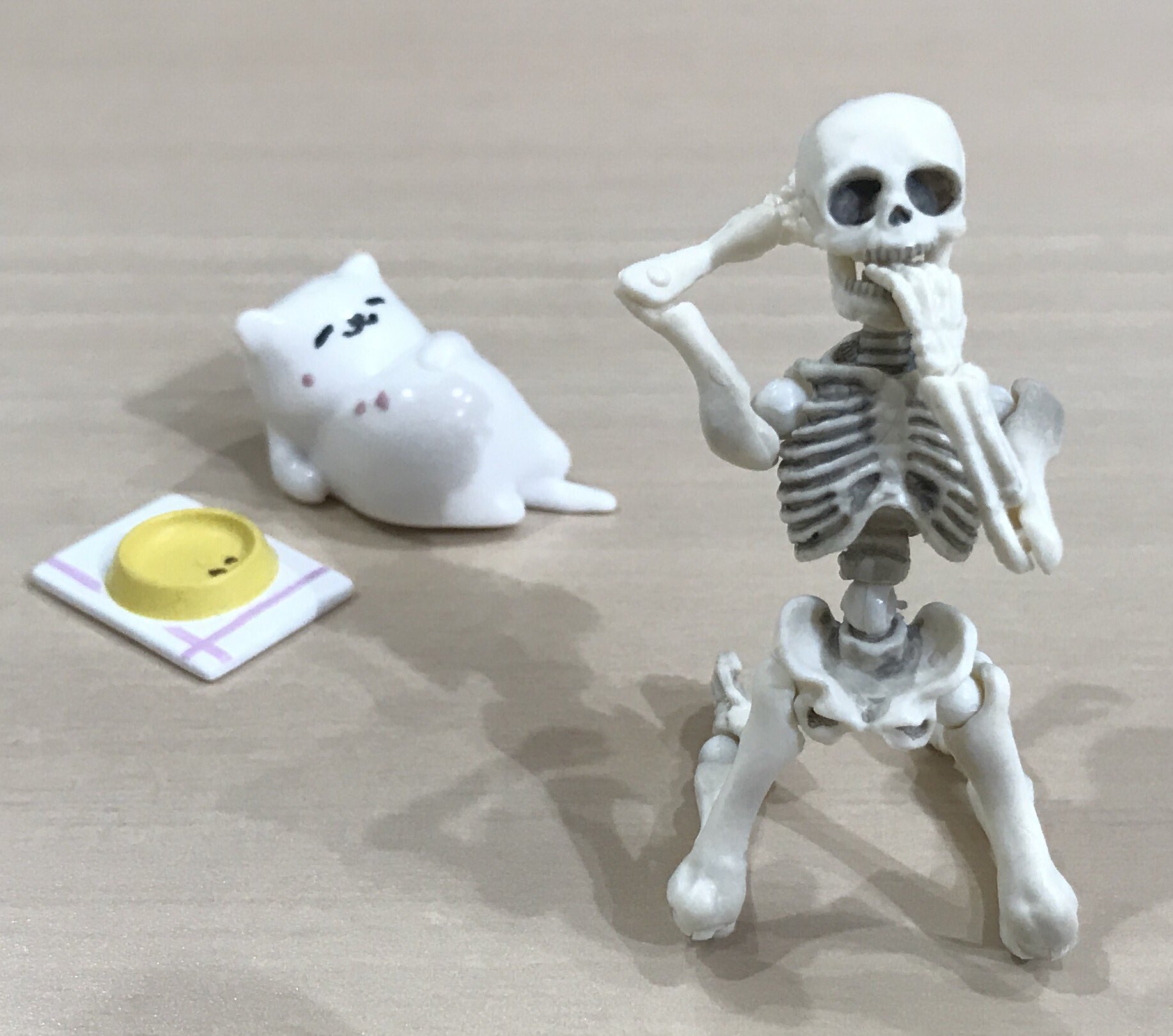 Akira 予定日は ヤバ 食い過ぎだって Poseskeleton ポーズスケルトン ねこあつめ まんぞくさん