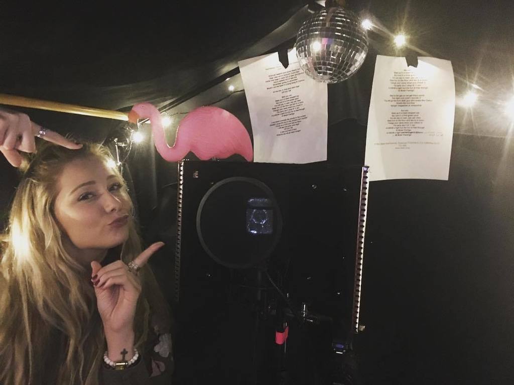 karenkosowski's tweet photo. Phoebe the song mascot has become Phoebo. #friendsreference #ifyoudontknowyoudontgetin #producerlife #theholodeck … https://t.co/2I6QGL80sQ https://t.co/78xXHauDMT