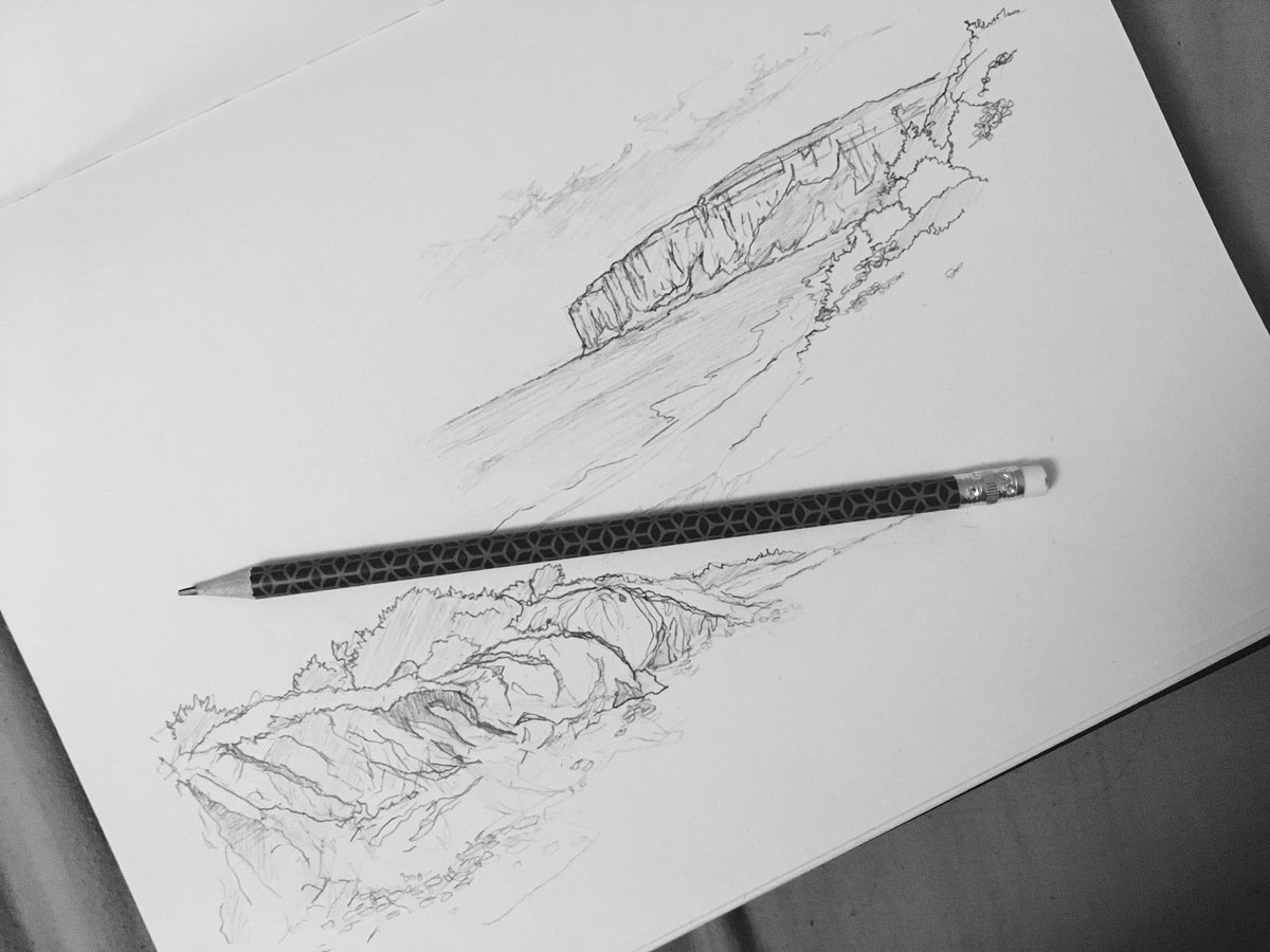 PalaeoLoser's tweet photo. Quick sketches of the cliffs at Reighton Sands/Speeton 🌊 https://t.co/woQnlHKEOI