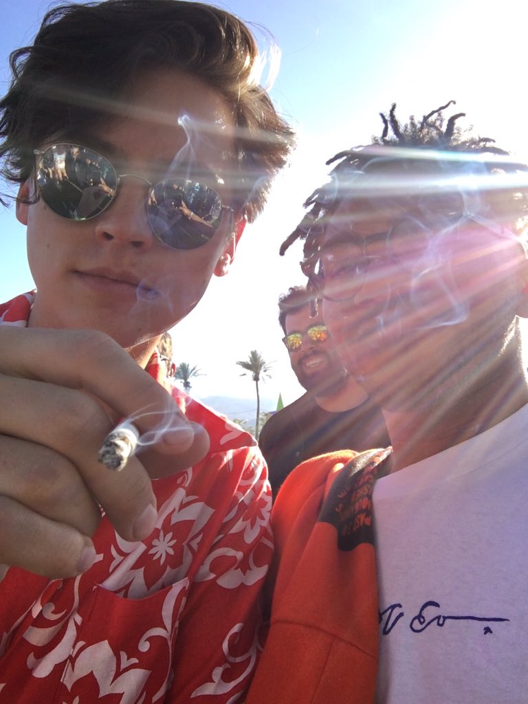 kevinabstract's tweet photo. SHOOK https://t.co/KQL8NQpD8B