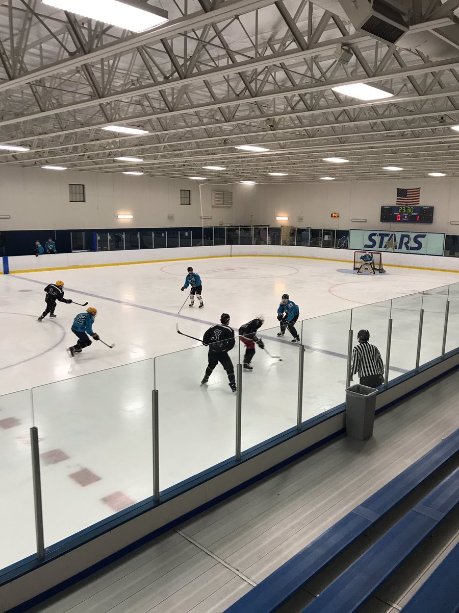 SteveBaratto's tweet image. Sam playing D for Team Teal #Red/Black spring league #mnmagicians