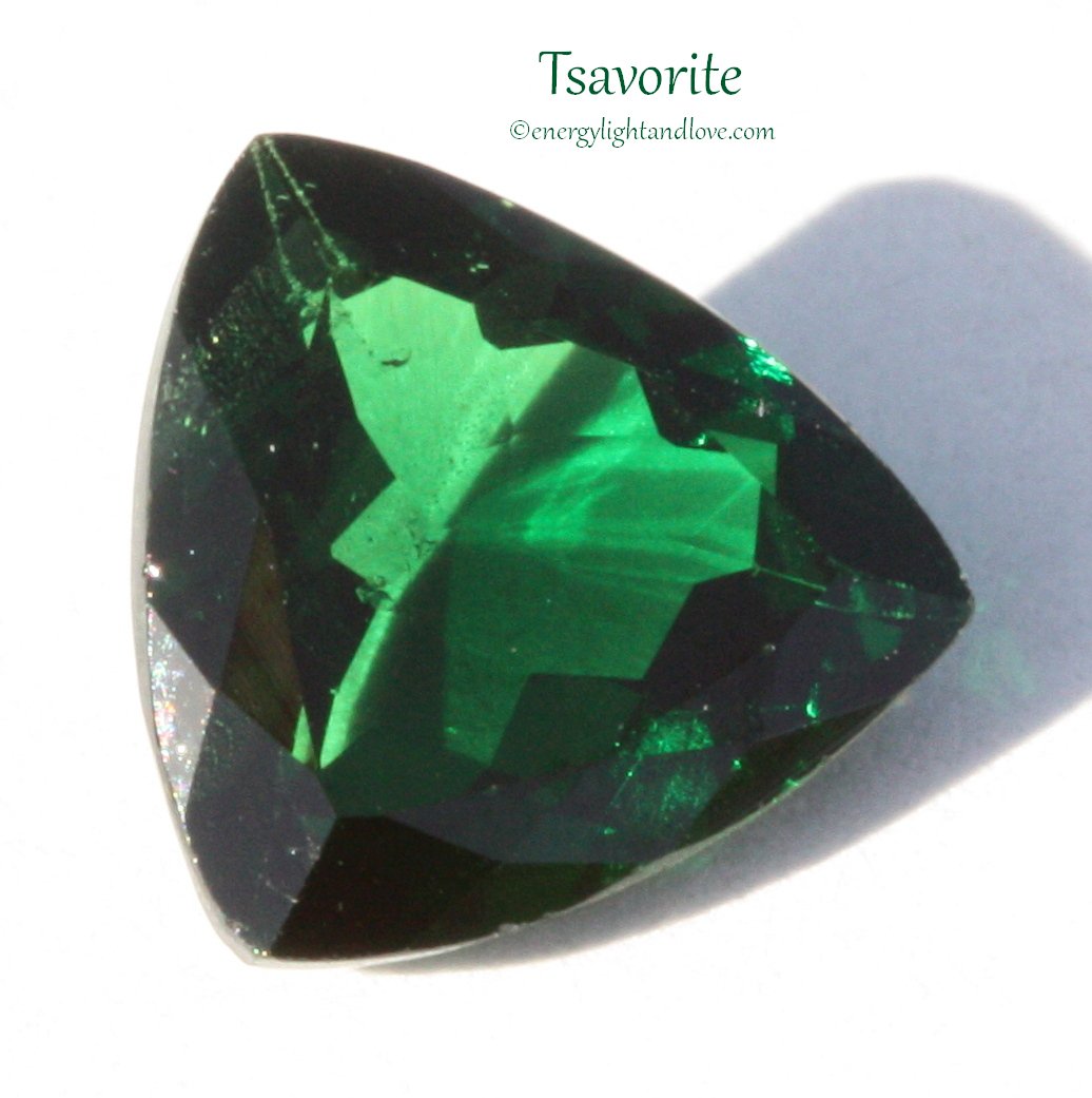 RareCrystalShop's tweet photo. Did you know that pounds of gem quality #diamonds are found for every carat of #Tsavorite, the rare green #garnet? #Gems #Jewels #Gemstones https://t.co/7DCzoH5oau