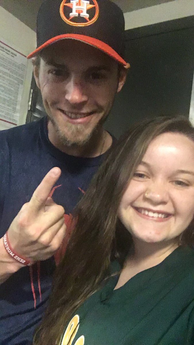 madisonmerrin22's tweet photo. I guess @RealJoshReddick wanted to surprise me today, I have been super blessed ❤️ #foreverA's https://t.co/rD3iTN14k4