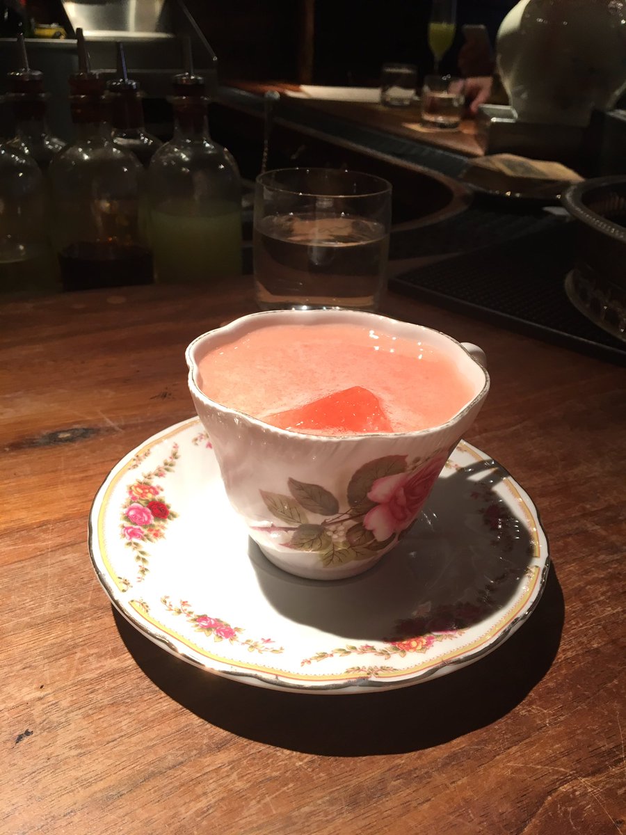 GCEGang's tweet photo. So... The @DeadRabbitNYC serves amazing #craftcocktails in tea cups. Great atmosphere and even better bartenders #NYC https://t.co/ymZMiZcqe8