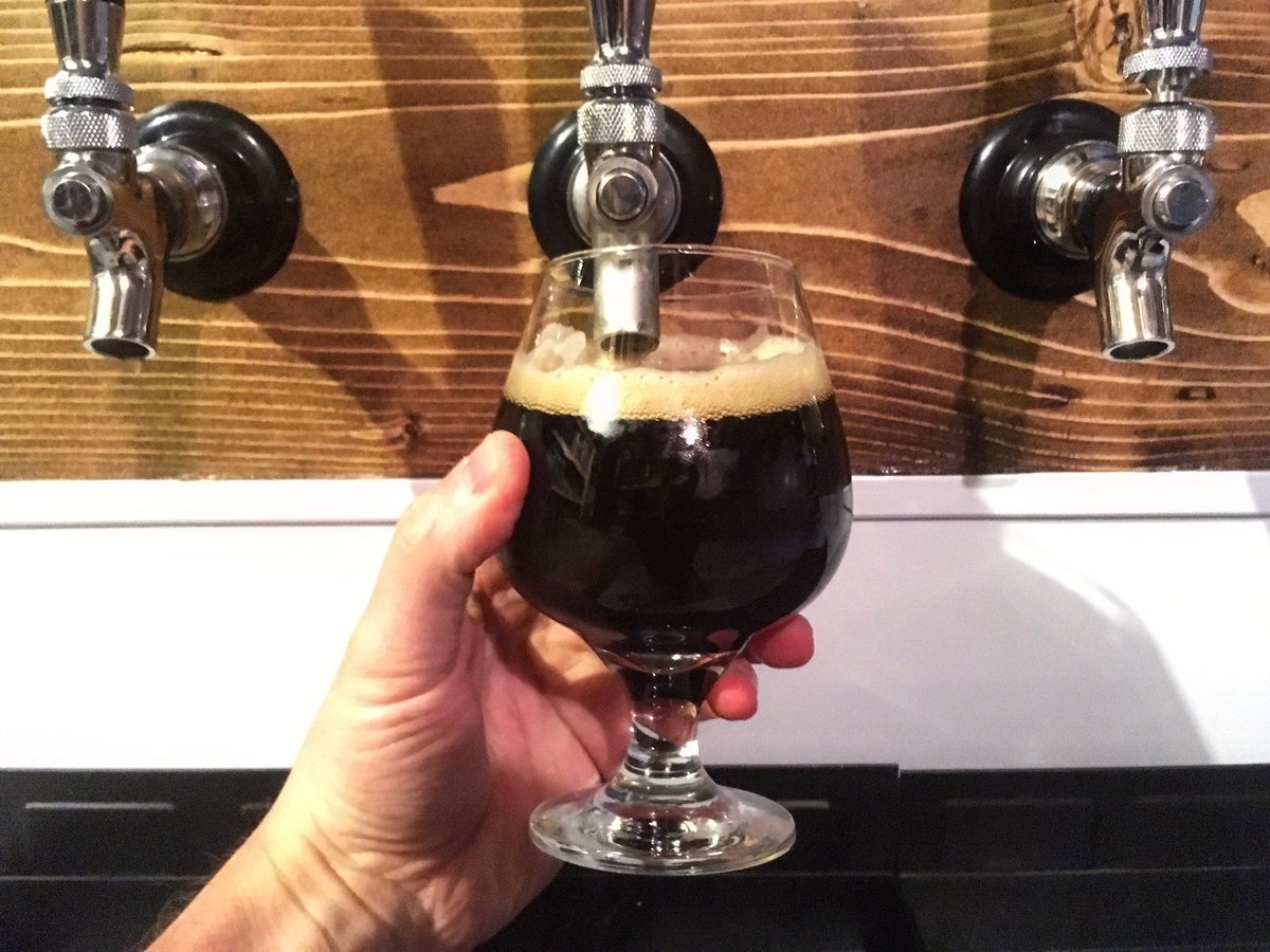 Just pulled the Porter...😍👌🏻 #porterexperiment #success #bivouacbrewing #cochrane #albertabeer #yyccraftbeer #yyc #beer