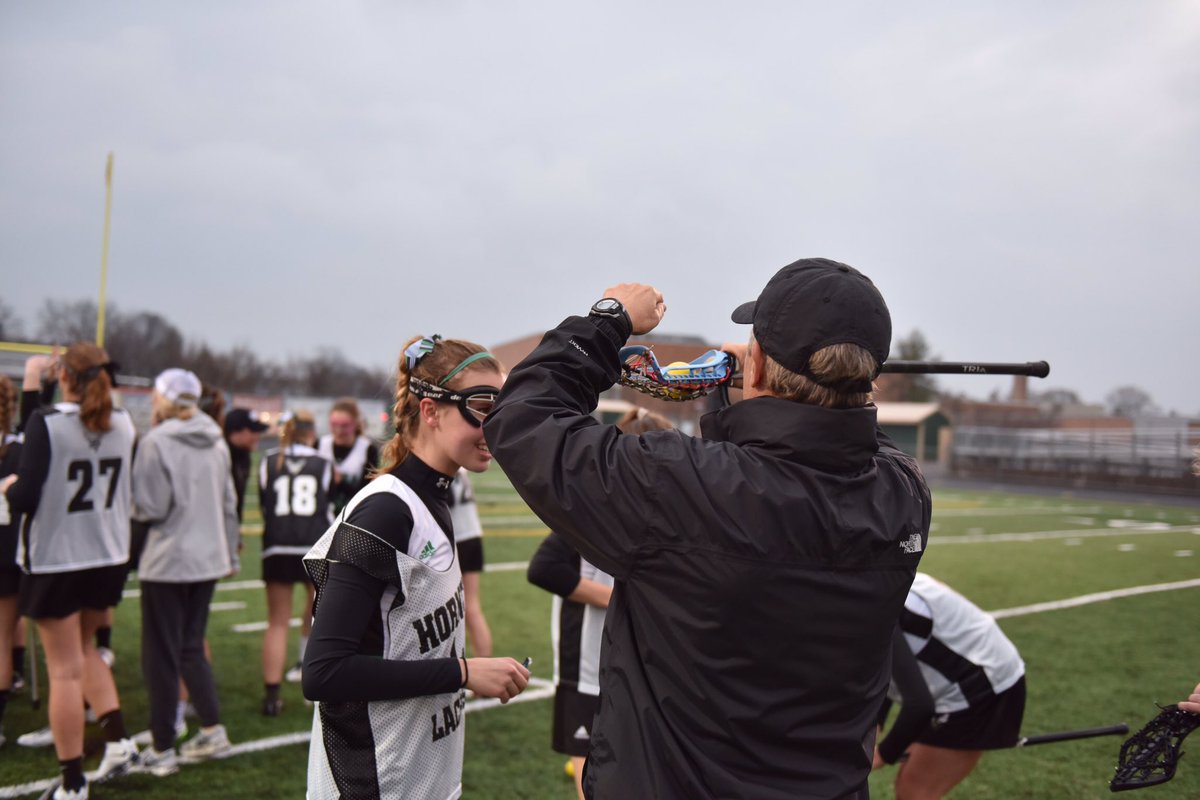 🐝💚 Team Time 📸 by @T3Morris! Hornets are 1-0! 🙌