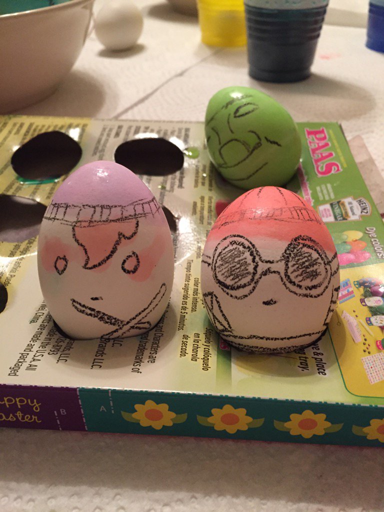 hidemysoulhype's tweet photo. My EGGCELLENT tøp eggs!

#cliqueart @tylerrjoseph @joshuadun @skeletonclique @thedavidthedad @twentyonepilots https://t.co/AC2eioRyhc