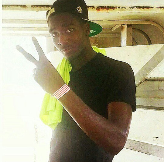 deondre_jackson's tweet photo. Rest in Peace my Day 1..
Wish I could have saved my nigga! #GoneButNotForgotten #RestUpLilBro https://t.co/phxhuNx7CN