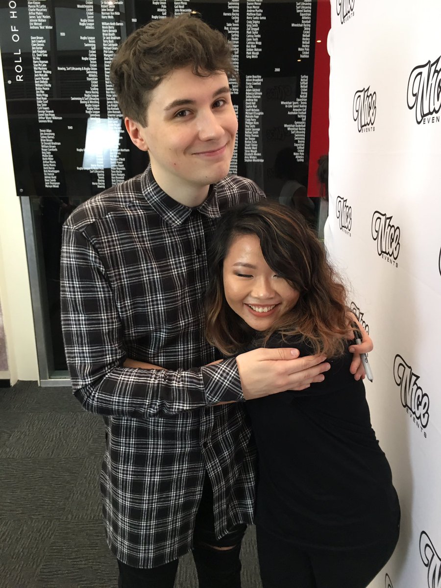toodlehowell's tweet photo. thank you two for everything 😊😊 @danisnotonfire @AmazingPhil https://t.co/lr1m4s2LKZ