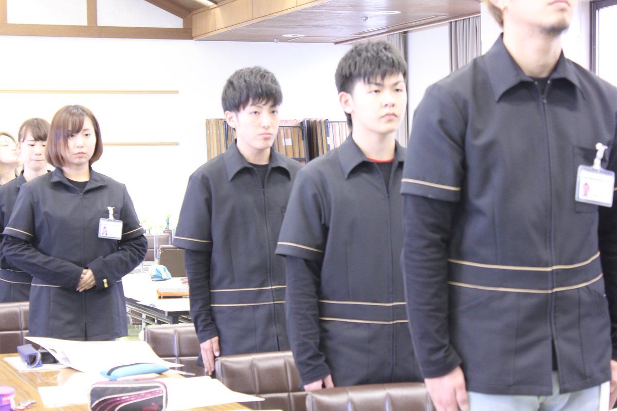 福岡理容美容専門学校 フクリビ 公式 １年生フレッシュマンキャンプも終了 有意義な研修となりました 友達何人できたかな １年間のスタートです 福岡理容美容専門学校 理容師 美容師 フレッシュマンキャンプ