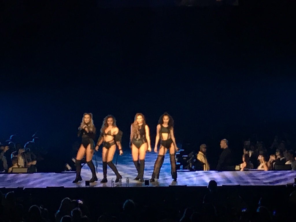 TeamMixFR's tweet photo. Les filles performant a Miami pour le DWT ❌ /3 #LittleMixMiami https://t.co/1E4PiF2yqI