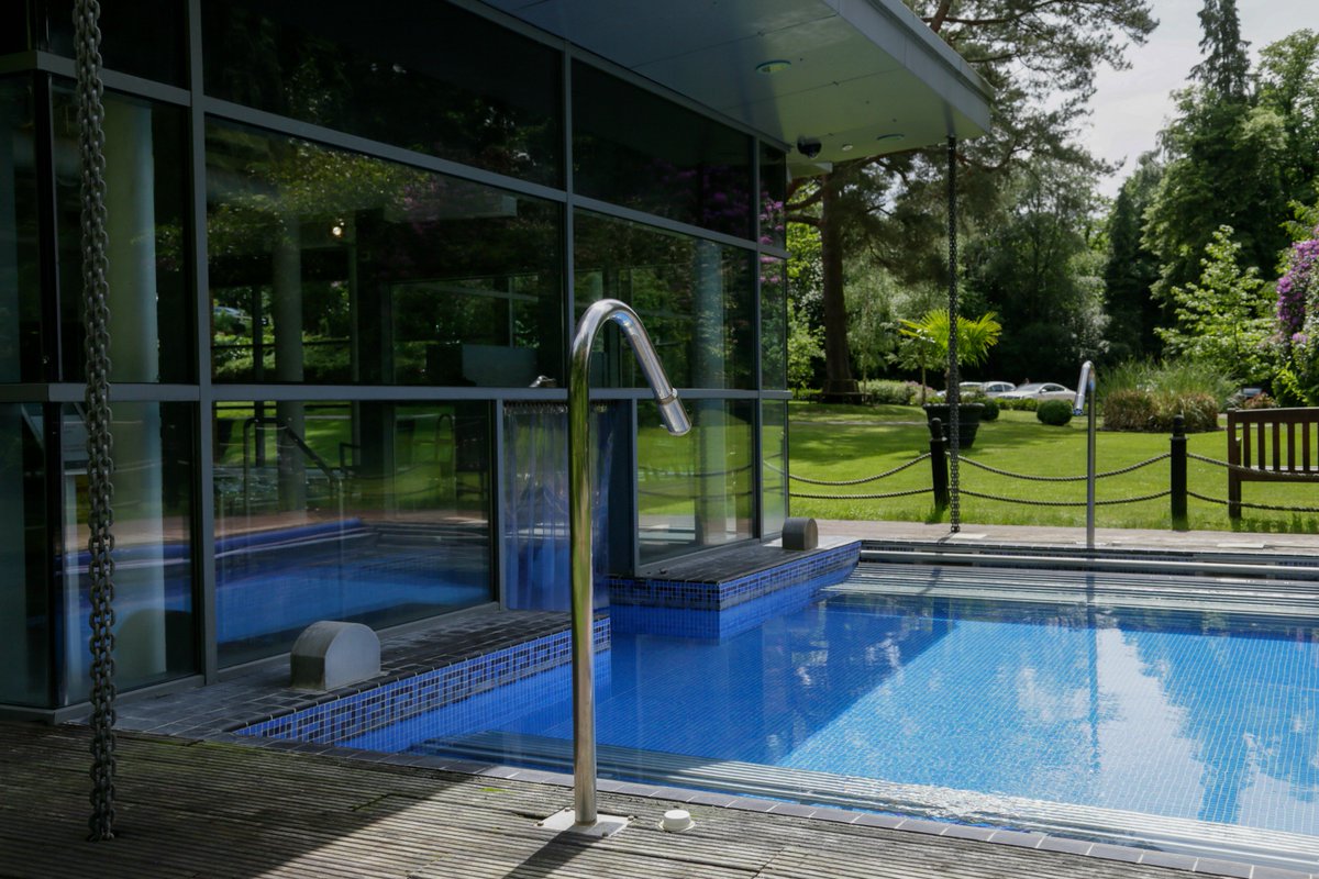 Now, this is how you want to start the weekend, and here is where to make it a reality bit.ly/2jXrauj