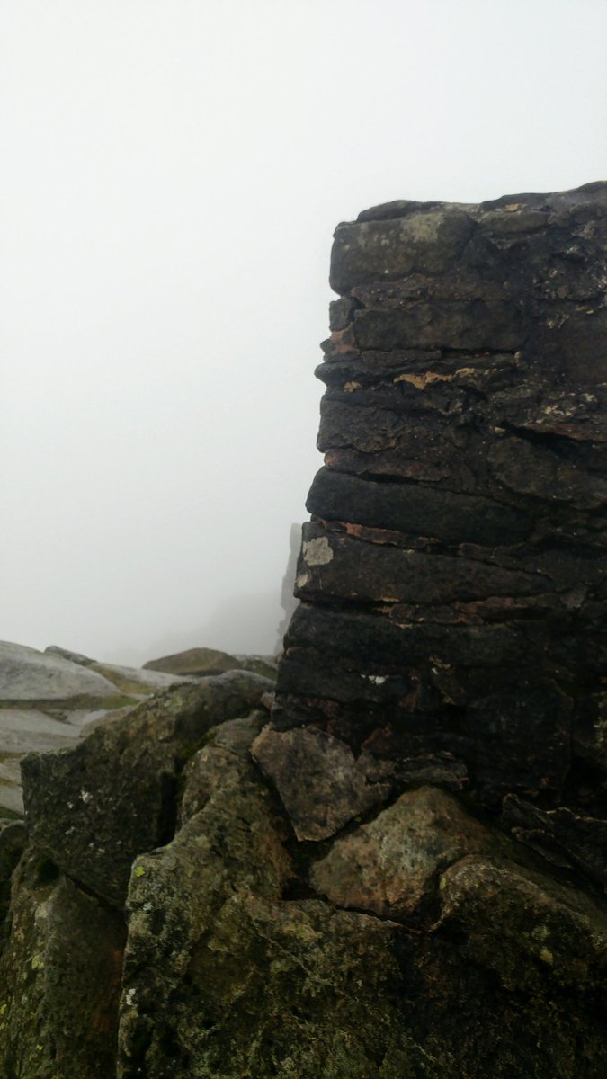 Rachjb27's tweet photo. The amazing view from the summit of Moel Siabod yesterday!! First scramble of the year ๐ป to many more! #summit #wherestheview #adventure https://t.co/u9jHdc7VAO