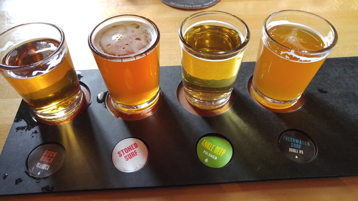 tracmueller's tweet photo. Mmmmmmm mmmm.......#flights @canalparkbrew #beertowarmmeup https://t.co/e227NYFAO9