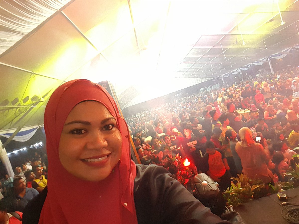 NoraRahman_28's tweet photo. Terima kasih org Perak.!! Kome mmg awesome!!
#GTN2017
#simfonitani
#rotf https://t.co/Dxep9R8Jo8