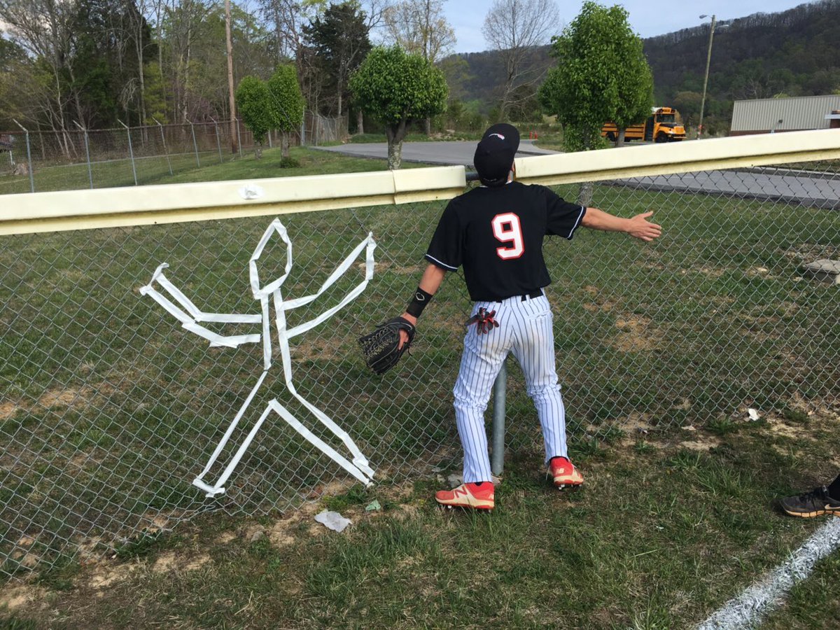 AJChrismanVI's tweet photo. Last year Alex ran into this fence and knocked himself out. This year we had a little fun with him before the game started 😂 https://t.co/lyijOLXcCD