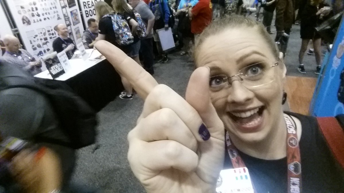 ondiv's tweet photo. I'd just to point out, I saw @pablohidalgo today. #myfavcostume #notpolitetopoint https://t.co/Wx1ob3fgge