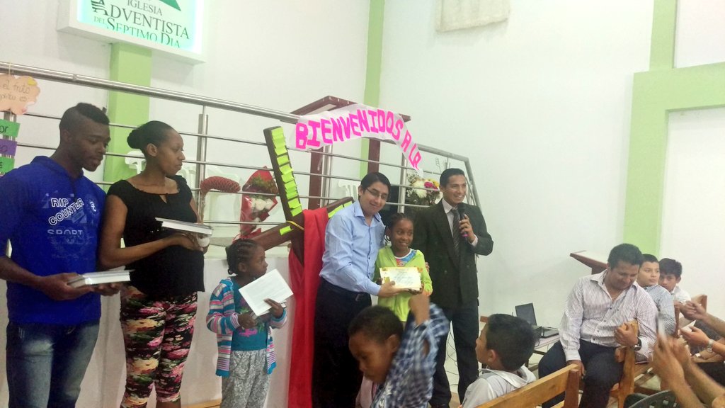 #ElRescate <a href="/adventistasEC/">Adventistas Ecuador</a> <a href="/AdventistasMEN/">AdventistasEC MEN</a>