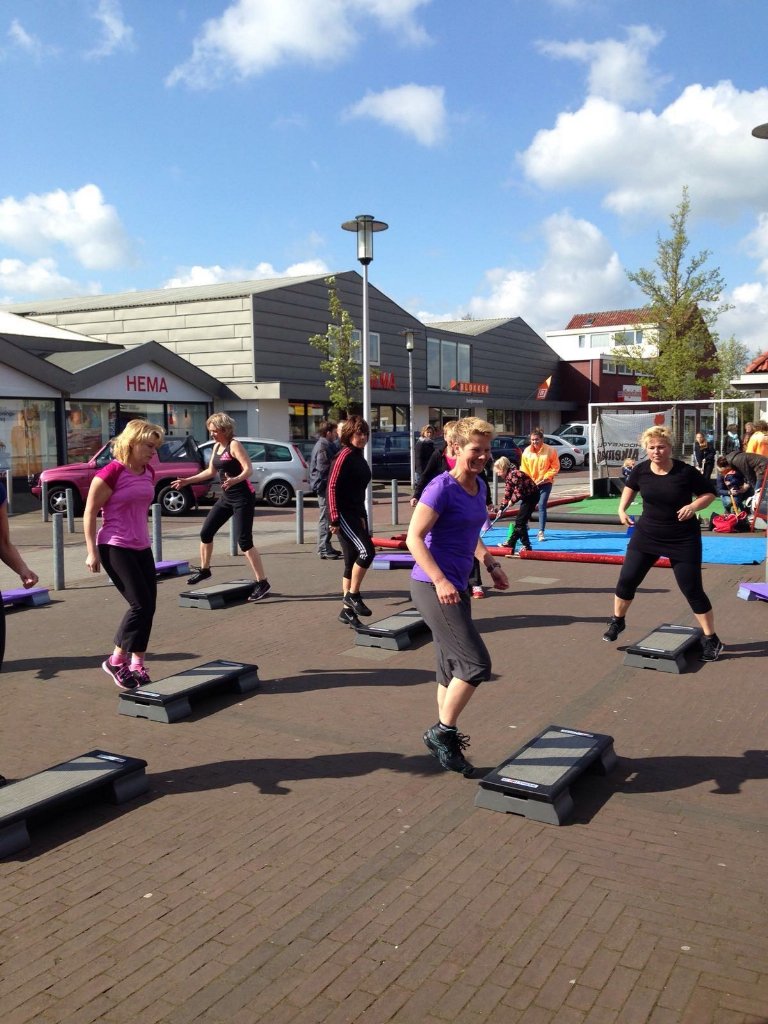 Vandaag opening van Sportweek <a href="/KaagenBraassem/">Gemeente Kaag en Braassem</a> op Noordplein in Roelofarendsveen. Kom meedoen met diverse sporten!