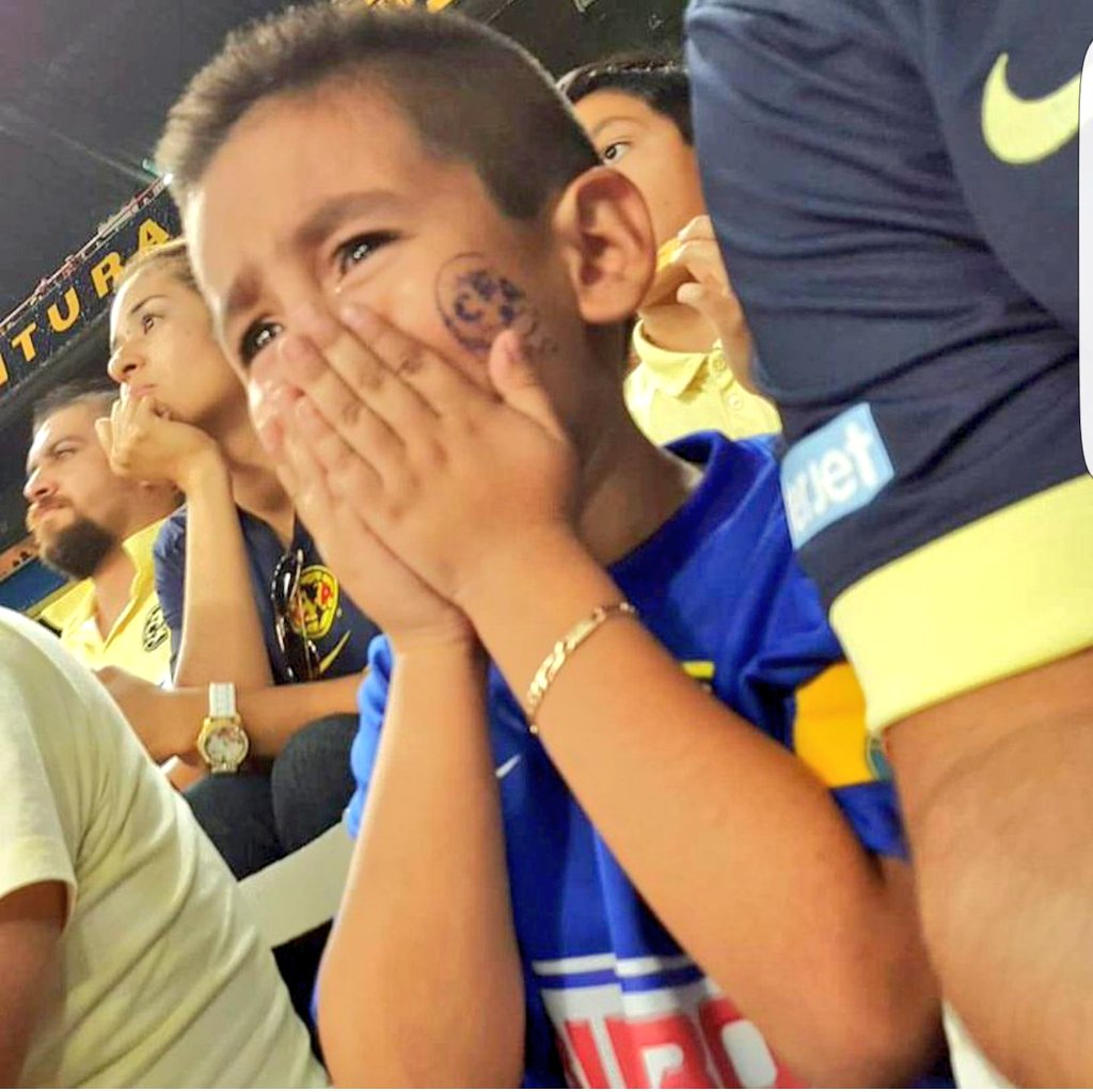 almaraz_ivonne's tweet photo. Esas emociones que nos da el fútbol son inigualables 💓⚽
Él es Diego, un peque 😇 azulcrema que me transmitió su pasión👇 
📷 @AMERICA_1916 https://t.co/5Z6YJg3upE