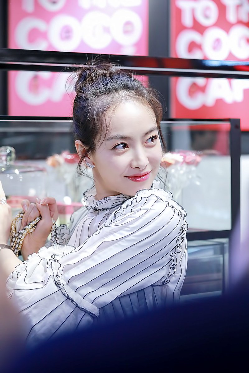 Victoria_Museum's tweet photo. [HD]170413 CHANEL event by 1214s_s

https://t.co/lhJJ72KF4c
https://t.co/2iMDQ6M3iJ
https://t.co/zYWLGliLEP https://t.co/56OQEDjzQi
