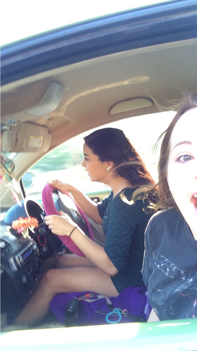 laainn's tweet photo. happy 17th birthday to my best friend 💘💘 #ursoold @gabrielle_r33 https://t.co/dNep41ToMS