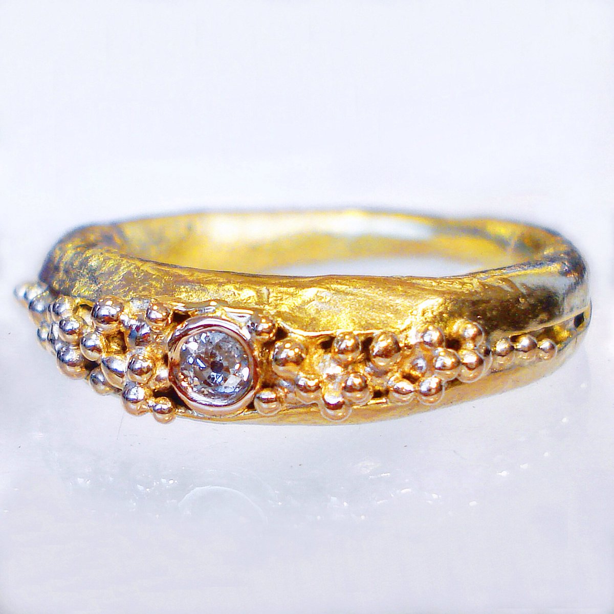 simchagallery's tweet image. #handmade #nature inspired #Rings by Stephen Roper @leedscornex balcony level #Leeds #shopping #contemporary #jewellery #