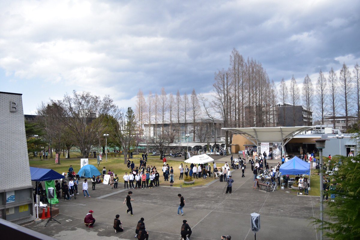 【雨にも負けず…】
企画終了時間まで、あと40分ほどです。
初の土曜日開催で予想外の雨もありましたが、友達どうしでいろいろな教室を回る1年生の姿が見られて嬉しい限りです！
最後まで楽しんでいってくださいね。