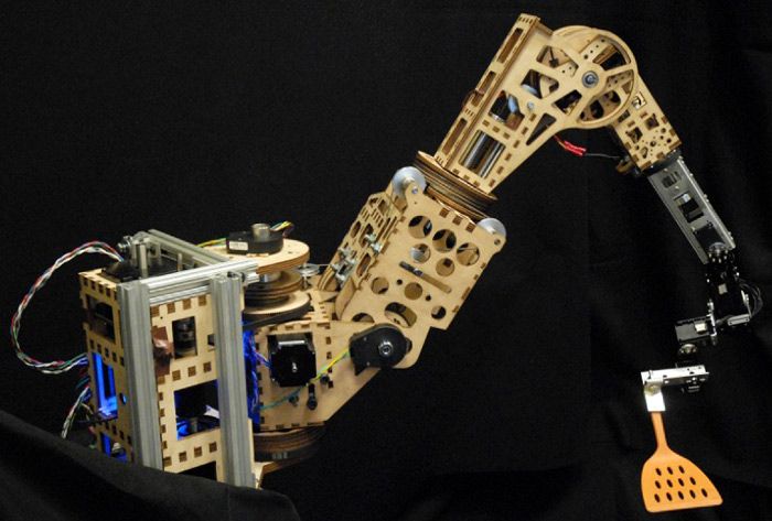 Ecodringg's tweet image. Pourrait-on remplacer les robots industriels métalliques par des robots en bois ? C&apos;est l&apos;ambition de #RobEcolo. buff.ly/2pfUKu9