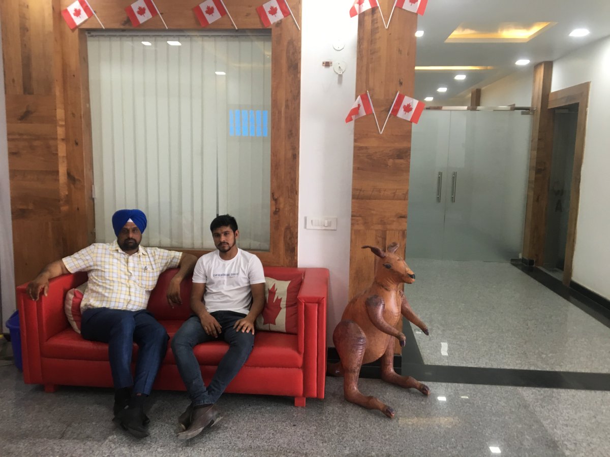 CanadianAcaEdu's tweet photo. #ਆਸਟ੍ਰੇਲੀਆ #ਨਊਜ਼ੀਲੈਂਡ #ਕੈਨੇਡਾ ਦਾ #STUDY_VISA ਹੁਣੇ ਅੱਪਲਾਈ ਕਰੋ 
**ਅੱਜ ਹੀ ਮਿਲੋ**
#CANADIANACADEMY
#BATHINDA #KOTKAPURA #CHANDIGARH #SANGRUR https://t.co/YtKZo8VH1A