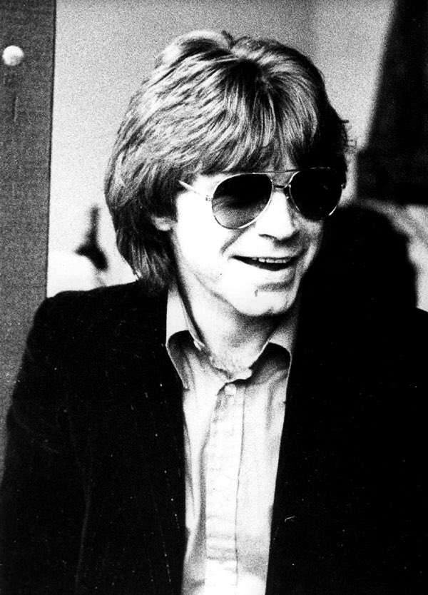 Happy Birthday Dave Edmunds....absolute legend!! 