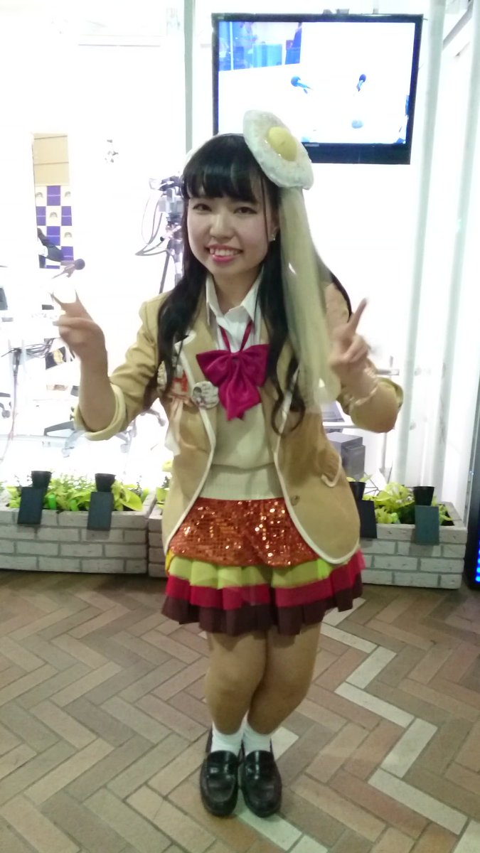 am61in37my1's tweet image. 20170415渋谷クロスFM前にて
出演後にハンバーガー界のスーパーアイドル渋谷に降臨
showroomでファンになった方々も来られてて、嬉かった。
努力すれば必ずファンはついてくるね。

#渋谷FMクロス
#アーティスト応援中 
#ハンバーガールZ 
#枡川茉衣
