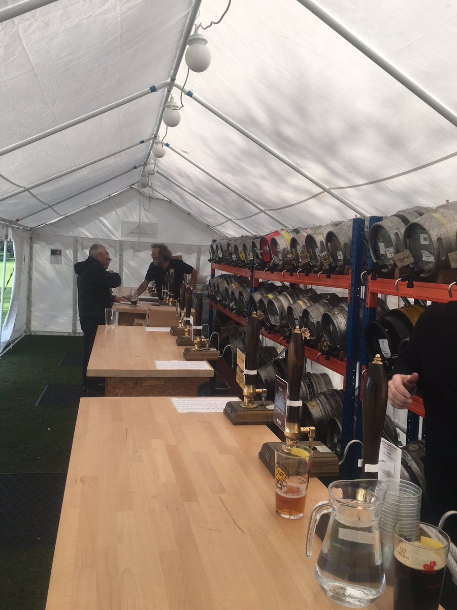 Ready and waiting for you #Horsforth with a choice of 47 beers and 6 cider, live musical day, food and a warm welcome #Leeds <a href="/HallParkCC/">Hall Park CC</a>