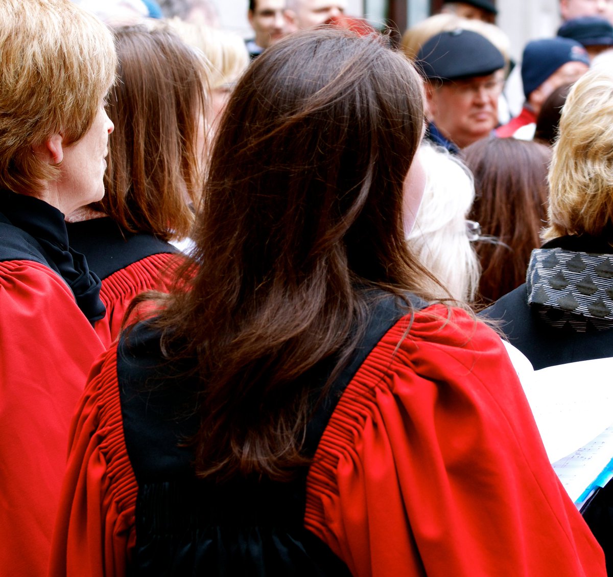 Shaunaob's tweet photo. Moments from last Thursday... #MessiahOnTheStreet Celebrating 275 years since premier of #messiah on #FishambleSt #Handel @musictowndublin https://t.co/jswasxKt4i