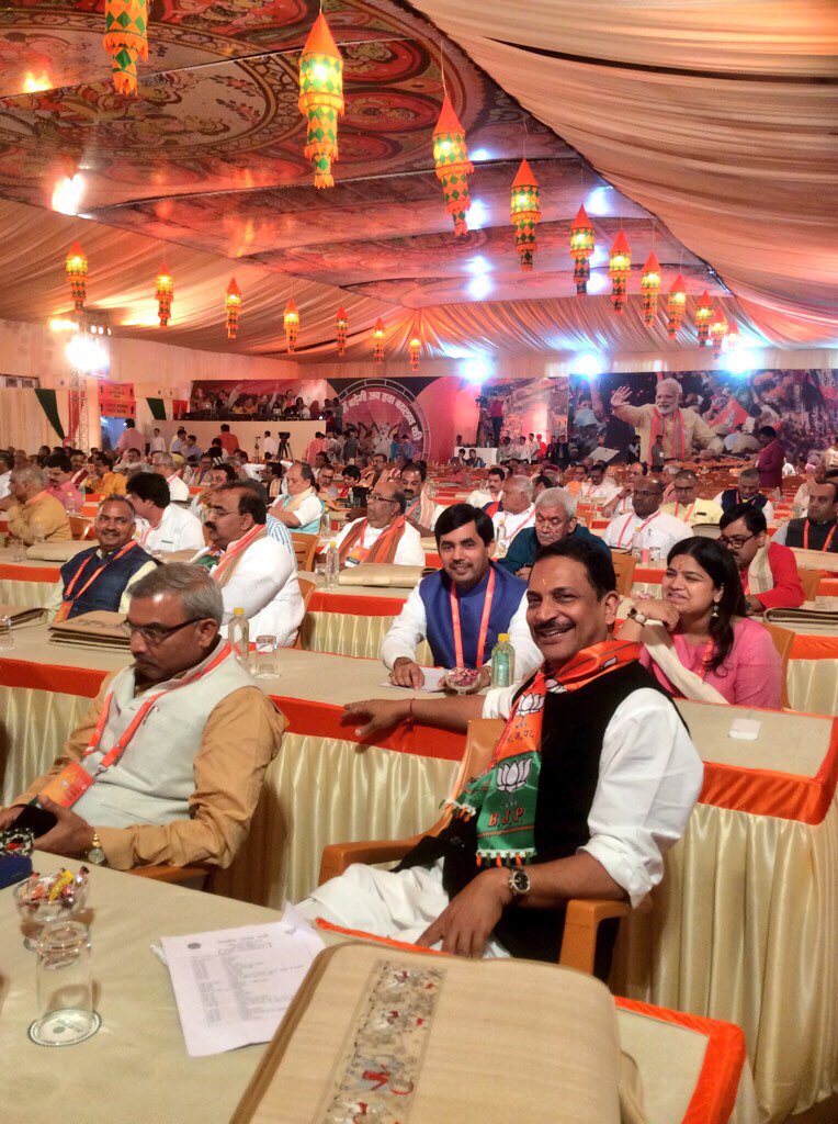 RajivPratapRudy's tweet photo. Bjp Nat ex meet @ Bhubneshwar In Pic@ShahnawazBJP @manojsinhabjp @poonam_mahajan awaiting arr @PMOIndia @AmitShah https://t.co/CaOelAwI5I