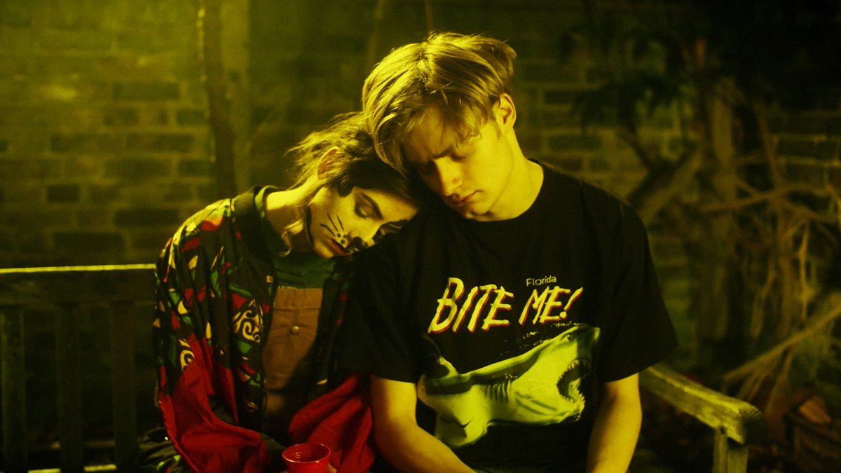 bertieglbrt's tweet image. hey thanks for 600k on let it be! love you x youtube.com/watch?v=oSwItK…