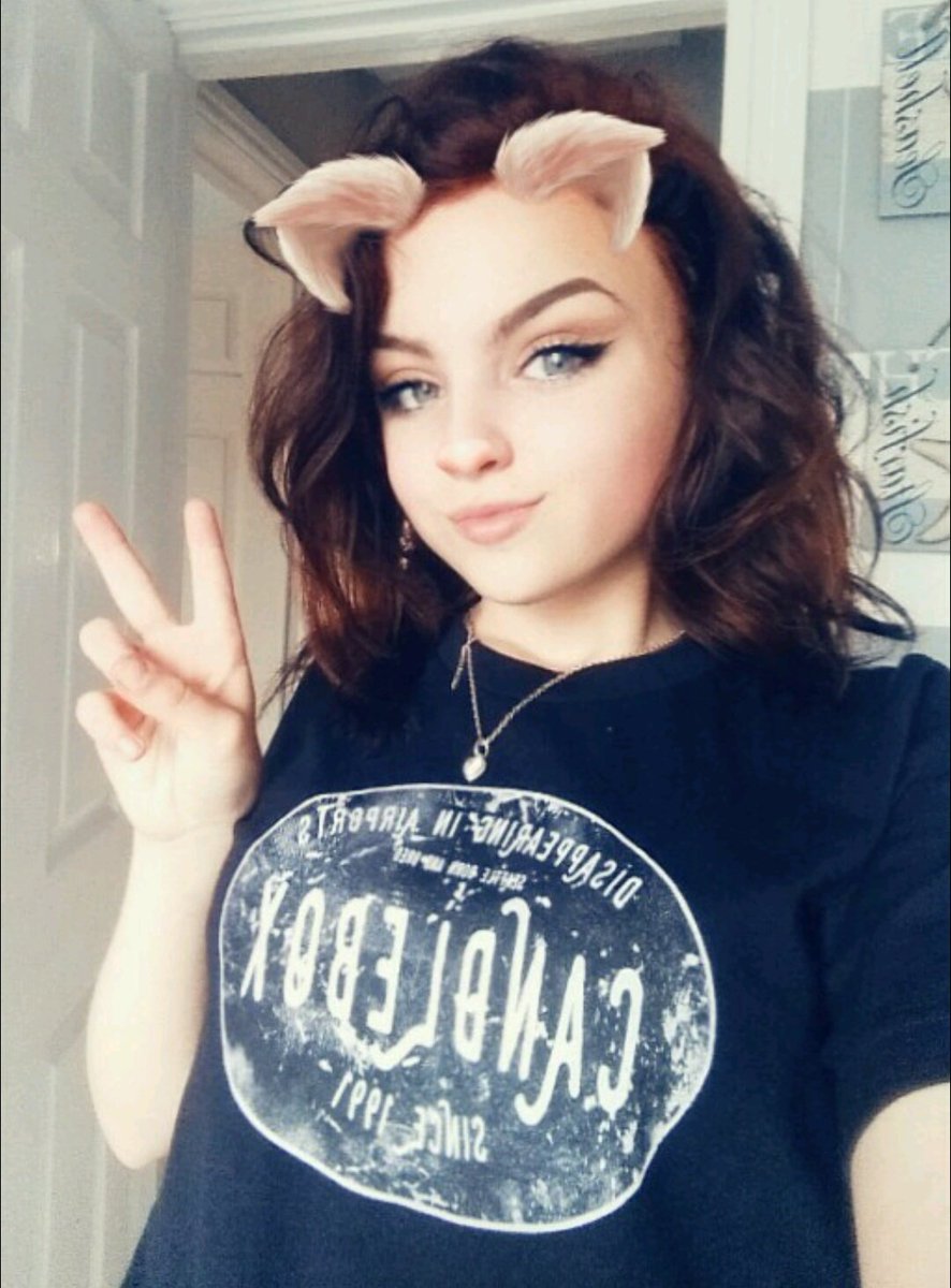 CaitlynWalker18's tweet photo. Snapchat filters and my new @candlebox  @IMKM top! Thanks @amandacaitlyn23  for letting me have it! 😘❤ https://t.co/XMyAYQjwWE