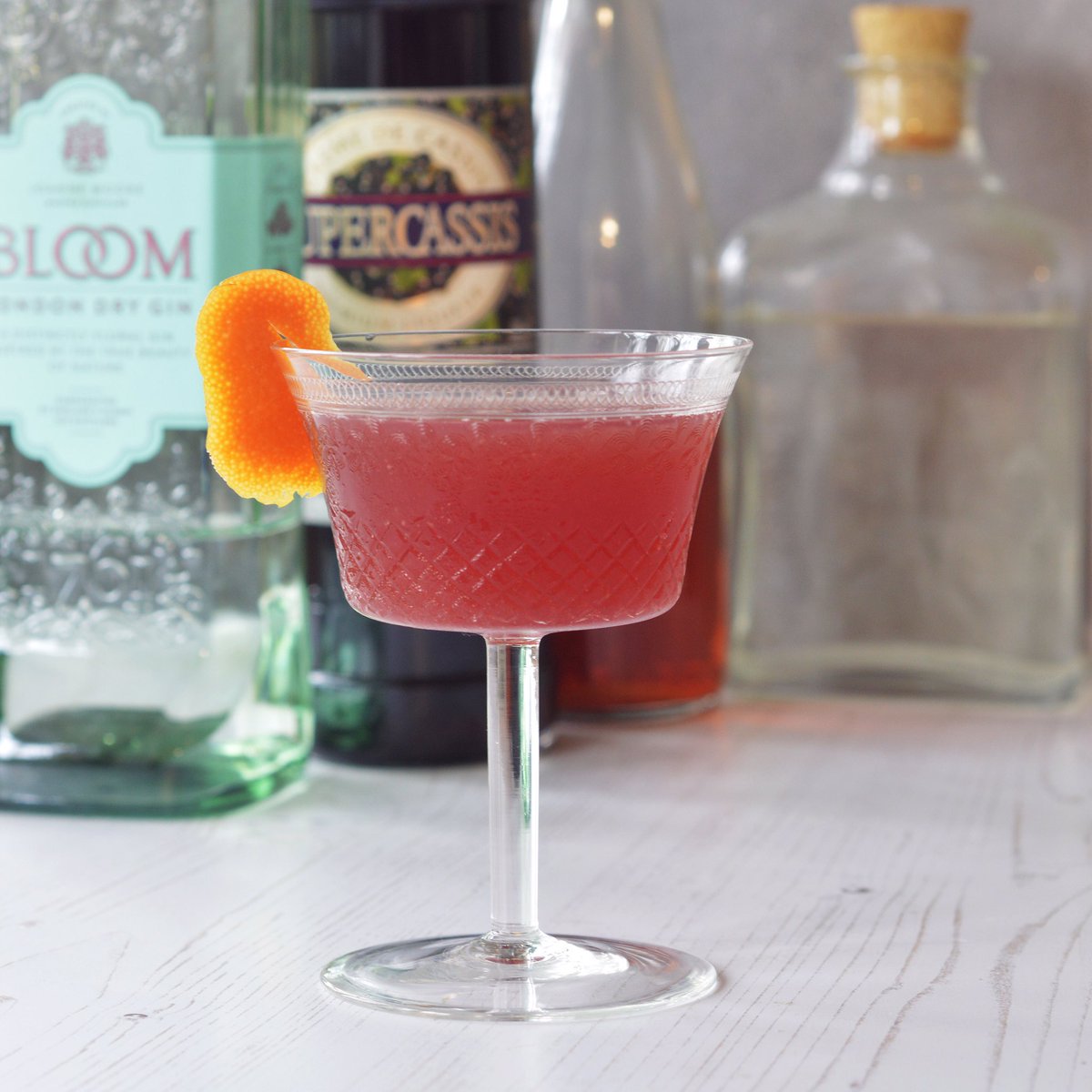 AGinThing's tweet image. Enjoying the cocktails this weekend
The Wibble (ish)
A spin on The Bramble. Details on Instagram. (aginthing_)

#gin #bloomgin #leweekend