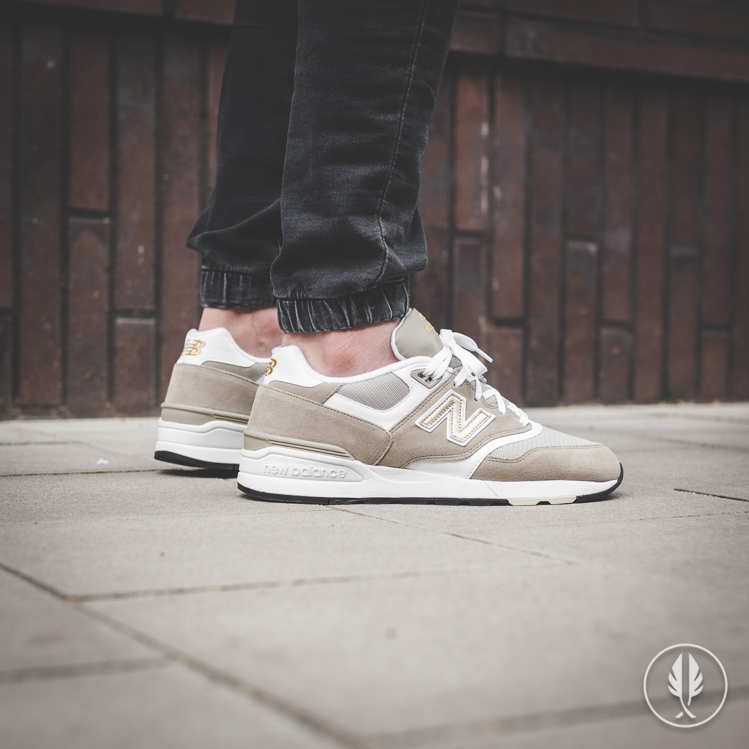 New balance hotsell 597 beige