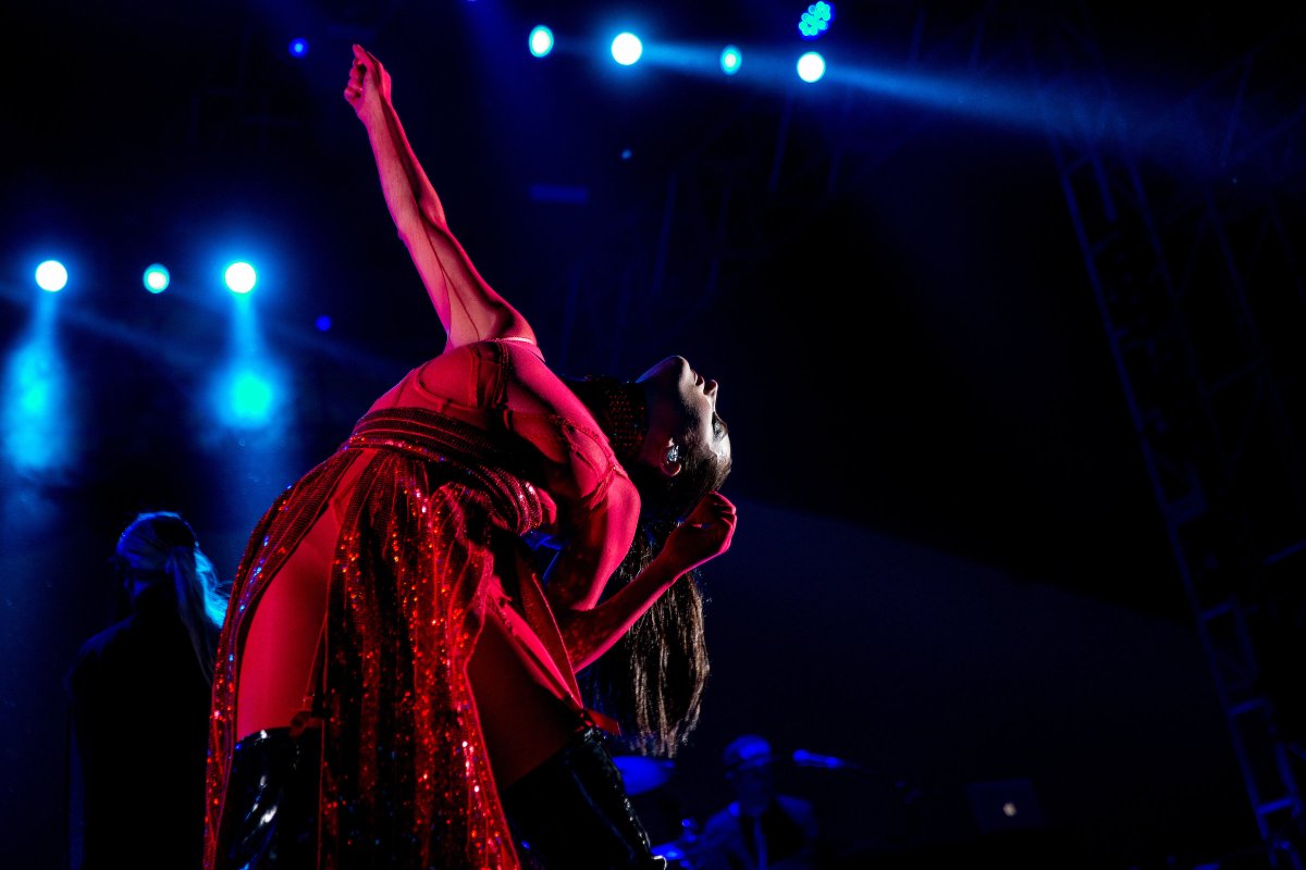 ItunesChartTop's tweet photo. RT coachella: Mesmerizing 😍 hernameisbanks https://t.co/PJRi4byP55