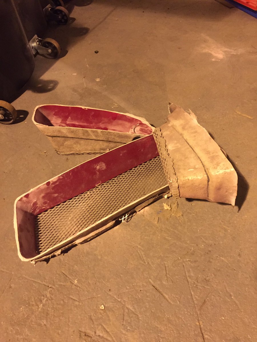 Lowell_F's tweet image. So chopped out the back end and added badges #addlightness #lotus #exige #trackscotland #sls #k20 #rotrex #tullett