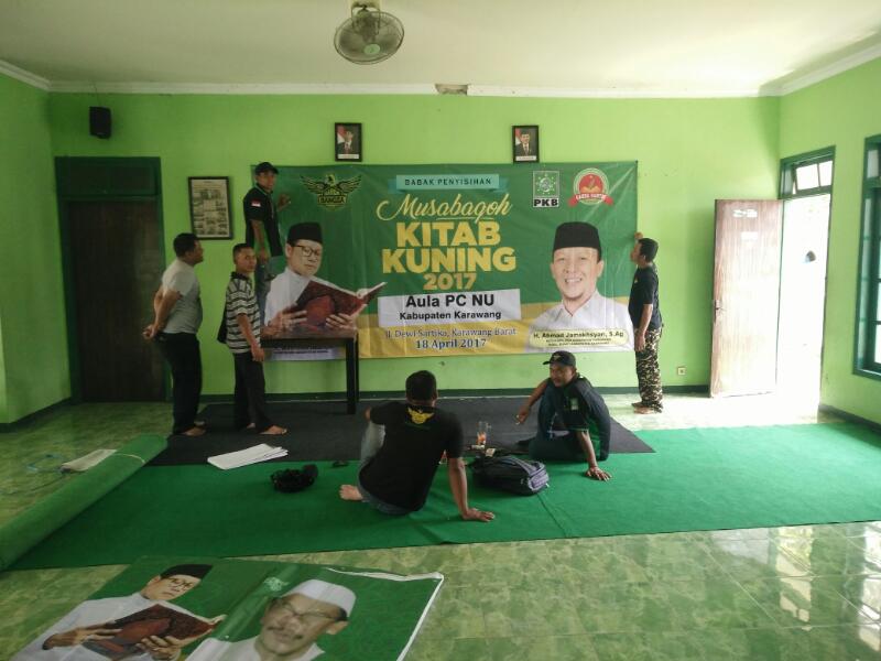 gardabangsakrw's tweet photo. Persiapan Musabaqoh kitab kuning, semangat!! @dkngardabangsa @CucunA44 @pkb_news @cakiminpkb https://t.co/P4gj0M4cOr