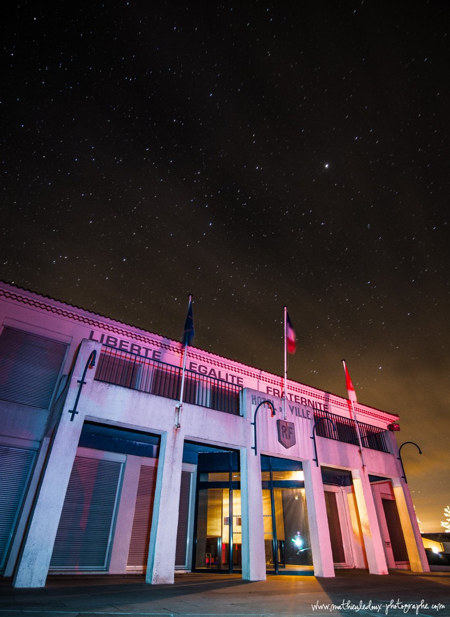 MathieuLEDOUX's tweet image. INSOMNIE - Hôtel de ville - Tranche sur Mer
500px.com/photo/20777014…